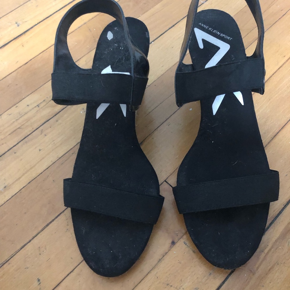 Black wedges size 9